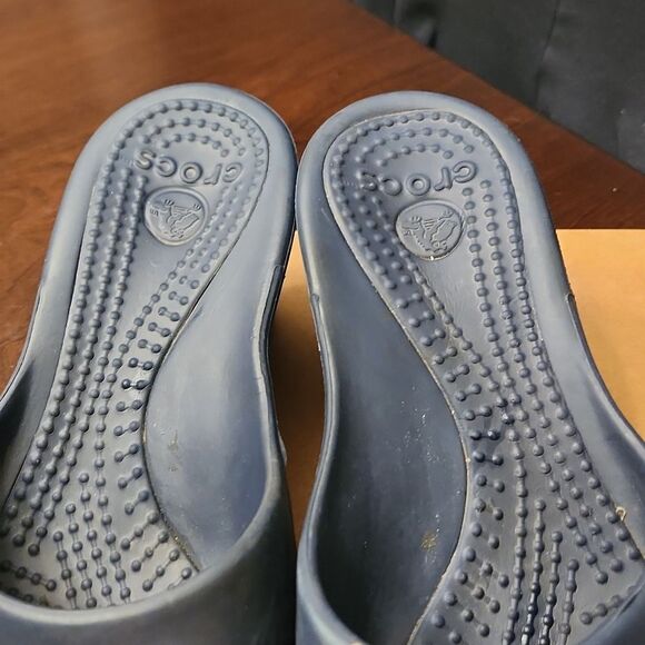 Crocs Women's Dark Blue Wedge-Heeled Slip-on Sandals Size 9 - Picture 4 of 9